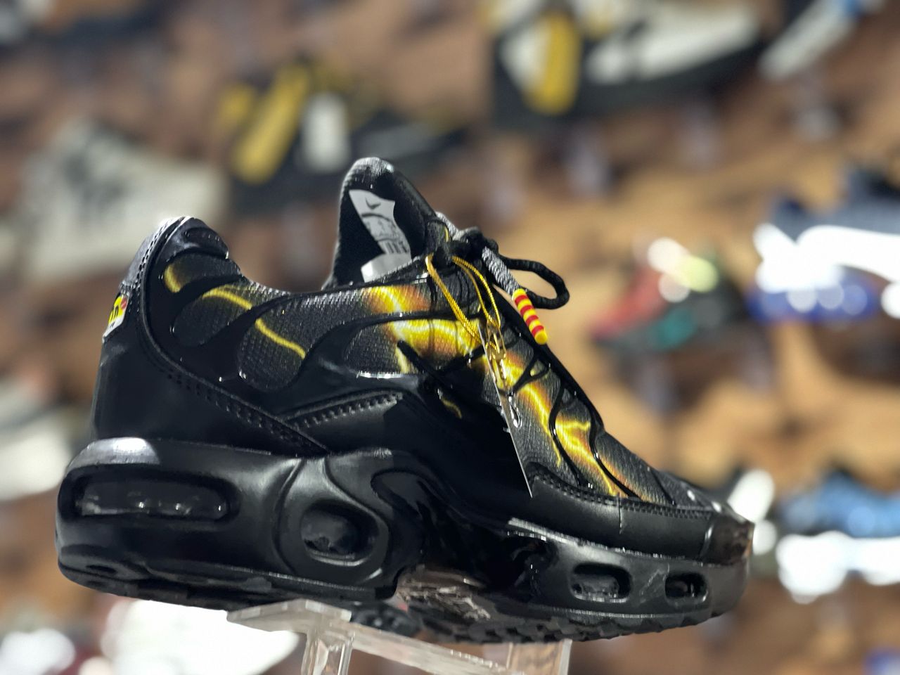 TN NIKE